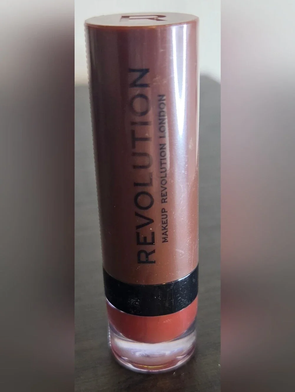 🕯NWT Makeup Revolution Matte Lipstick Gone Rogue 124 Sealed Coral Nude